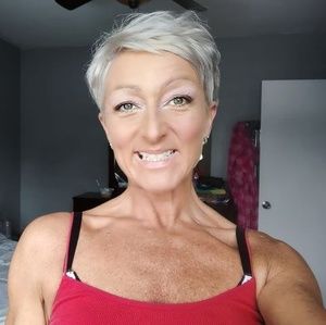 Meet your Posher, Vicki